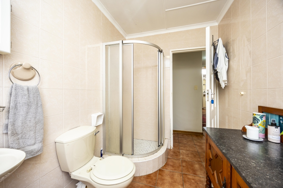 4 Bedroom Property for Sale in Bonza Bay Eastern Cape